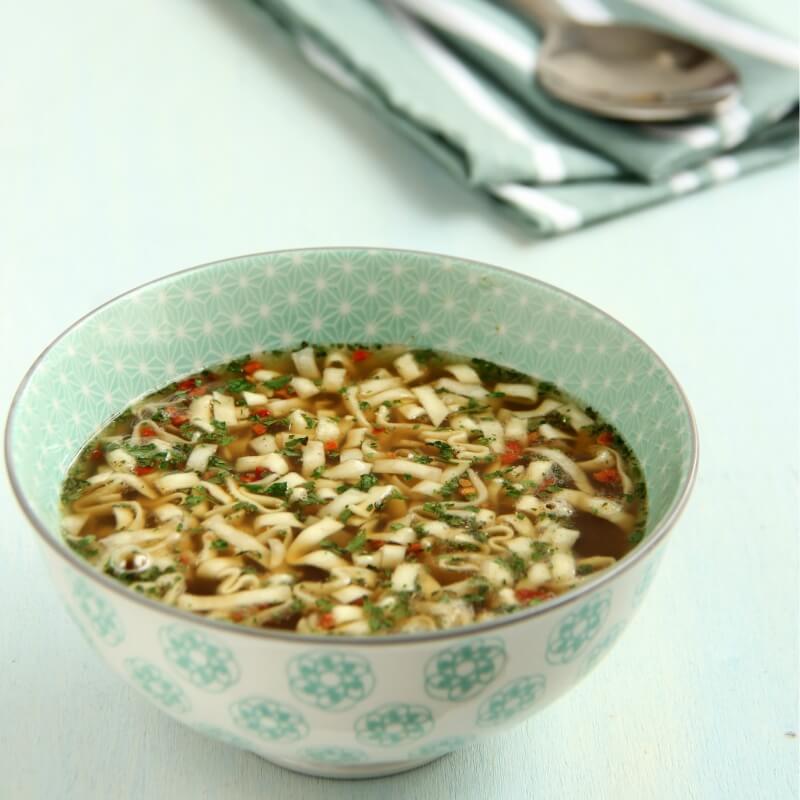 Bouillon asiatique avec nouilles - Mincidelice