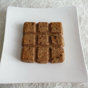 Tortino goloso al cioccolato e nocciole con cocco e muesli
