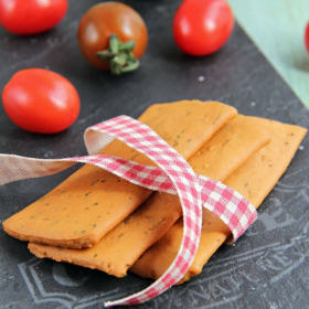 Bolachas de água e sal tomate-orégano proteicas