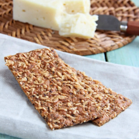 Crackers cereali al formaggio