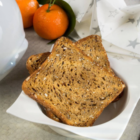 Tostas proteinadas com sementes e cereais - Biscottes graines et céréales