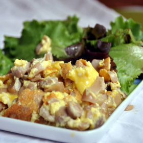 Omelete rica em proteínas com cogumelos